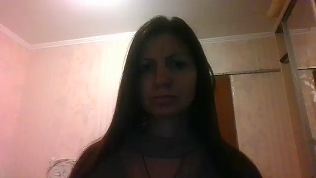 AliseWats online show from March 2025 05:28:02 PM