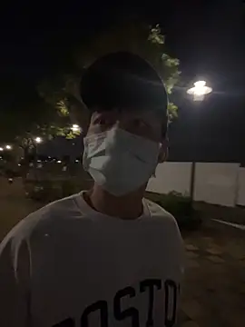 Snapshot of chipboo chatting on November 2025 01:23:02 PM chipboo online show from November 2025 01:23:02 PM