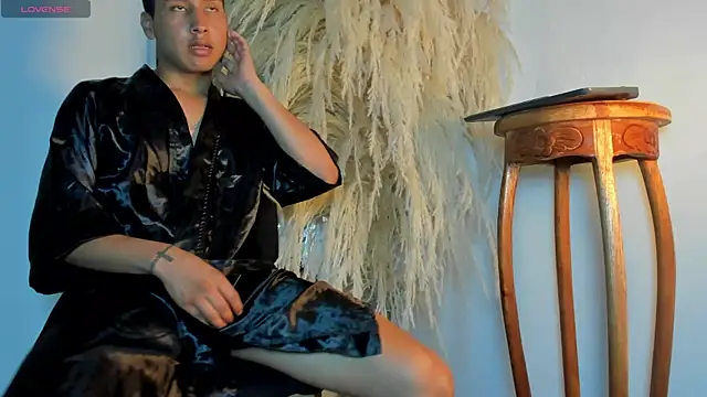 Snapshot of cristhal_sexy chatting on March 2025 02:30:01 PM cristhal sexy online show from March 2025 02:30:01 PM