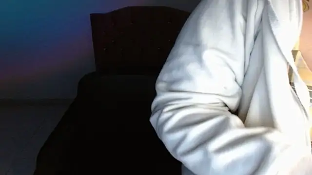 Snapshot of ISABELLA1609 chatting on March 2025 09:01:02 PM ISABELLA1609 online show from March 2025 09:01:02 PM