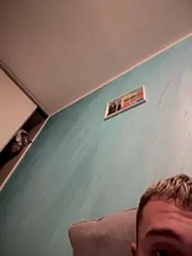 milan8886 online show from November 2025 12:31:02 AM