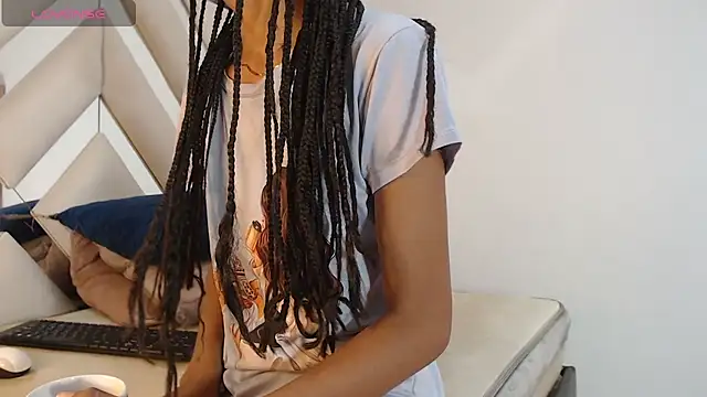 willow smitt online show from February 2026 12:43:02 PM