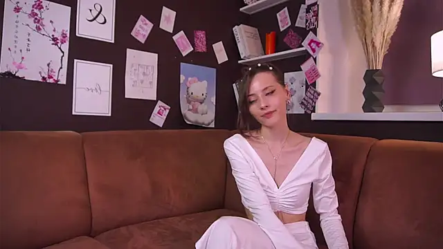 EditaBails online show from March 2025 10:18:02 PM