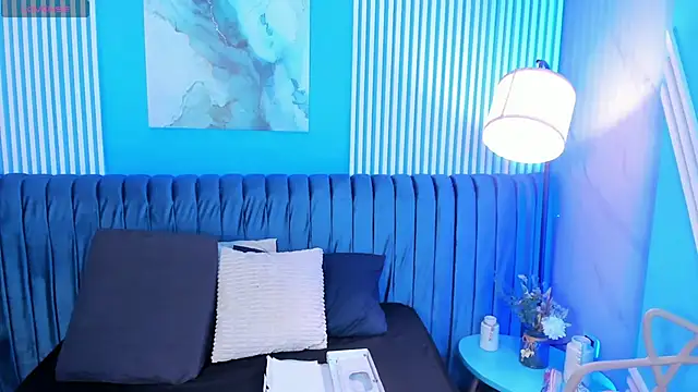 roxy hell online show from October 2025 12:34:02 PM