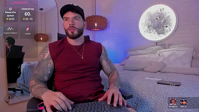 OLIVER COLT online show from March 2026 01:09:01 AM