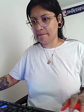 Snapshot of DaniPoison chatting on July 2026 10:19:01 PM DaniPoison online show from July 2026 10:19:01 PM