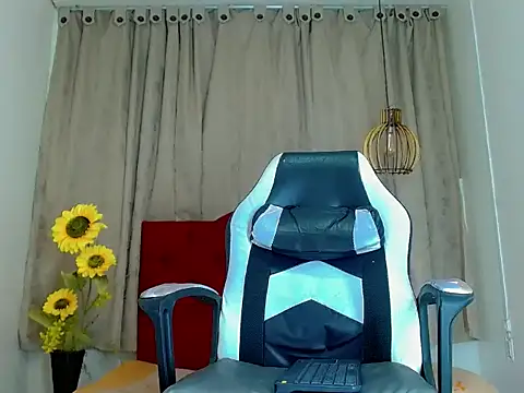 alexsandra kiss online show from February 2026 11:57:02 AM