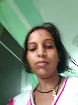 Snapshot of Hotty-Nidhi chatting on September 2025 03:22:01 AM Hotty-Nidhi online show from September 2025 03:22:01 AM