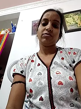 Snapshot of Hotty-Nidhi chatting on February 2026 01:38:01 AM Hotty-Nidhi online show from February 2026 01:38:01 AM