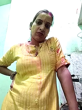 Snapshot of Hotty-Nidhi chatting on March 2026 04:46:01 PM Hotty-Nidhi online show from March 2026 04:46:01 PM