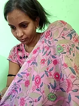 Snapshot of Hotty-Nidhi chatting on March 2026 04:52:01 AM Hotty-Nidhi online show from March 2026 04:52:01 AM