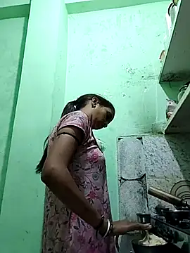 Hotty-Nidhi online show from July 2026 03:50:01 PM