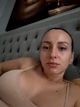 AlexisWhit online show from October 2025 07:17:02 AM