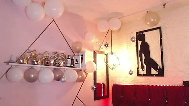 agatha rodriguez online show from December 2025 01:18:01 PM