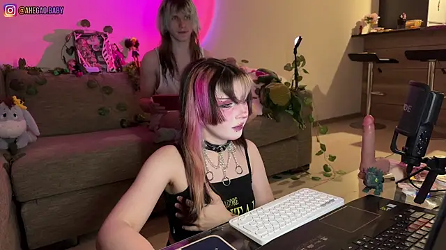 Snapshot of h3ntai_baby chatting on June 2026 06:50:01 PM h3ntai baby online show from June 2026 06:50:01 PM