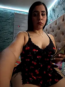 L ucero online show from September 2025 12:56:02 AM