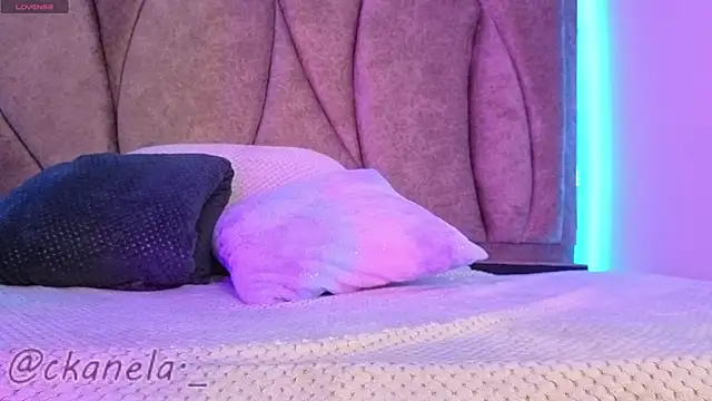 Kanela miller  online show from December 2025 12:12:02 PM