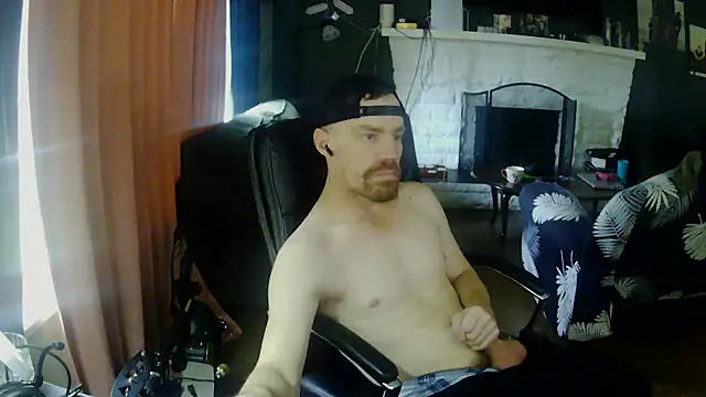 Slim Whitey online show from November 2025 06:52:01 PM