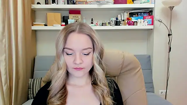 Kara Smith  online show from January 2025 10:22:02 PM