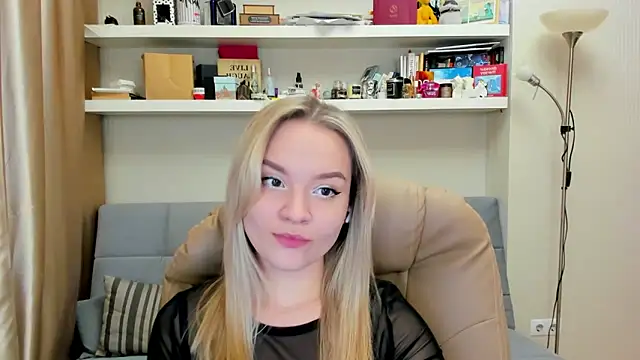 Kara Smith  online show from February 2025 12:27:02 AM