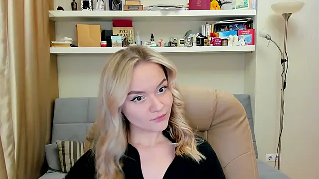 Kara Smith  online show from February 2025 09:26:02 PM