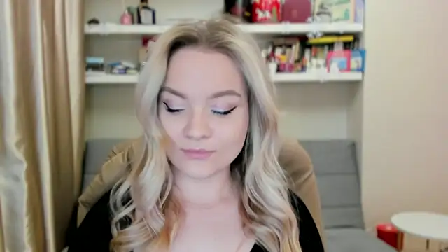 Snapshot of Kara_Smith_ chatting on February 2026 11:17:01 PM Kara Smith online show from February 2026 11:17:01 PM