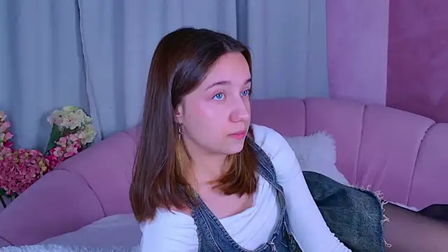 Snapshot of Gia_Riccardo chatting on September 2025 03:55:02 PM Gia Riccardo online show from September 2025 03:55:02 PM