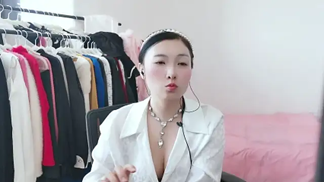 Rachel-6600 online show from February 2026 06:23:01 AM