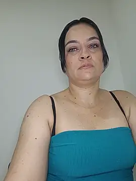 Snapshot of megan_milf79 chatting on July 2026 12:00:02 PM megan milf79 online show from July 2026 12:00:02 PM