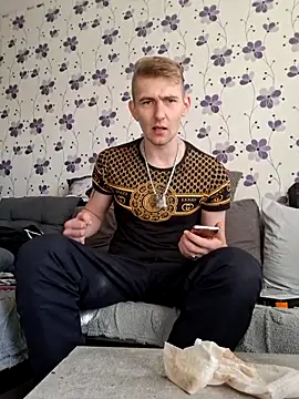 ThePython666 online show from October 2025 11:01:01 AM