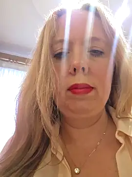 Snapshot of Irina3718 chatting on April 2026 03:57:01 PM Irina3718 online show from April 2026 03:57:01 PM