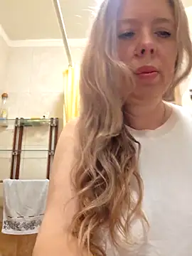 Snapshot of Irina3718 chatting on May 2026 07:38:01 AM Irina3718 online show from May 2026 07:38:01 AM