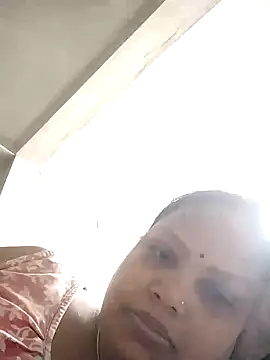 Snapshot of Arohi35 chatting on March 2025 01:48:01 PM Arohi35 online show from March 2025 01:48:01 PM