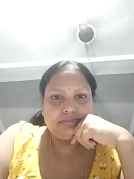 Snapshot of Arohi35 chatting on March 2025 01:01:02 PM Arohi35 online show from March 2025 01:01:02 PM