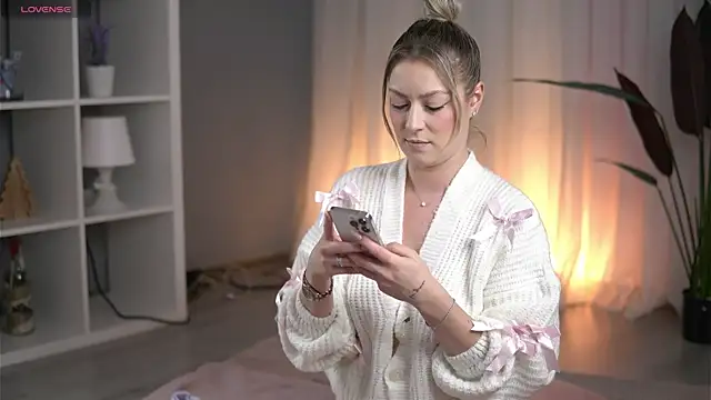 AnnastasiaMills online show from March 2026 08:13:01 PM