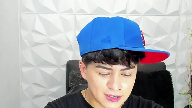 Sam Daves online show from December 2025 02:37:01 PM