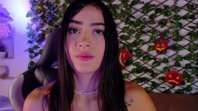 alice rous21 online show from October 2025 01:12:01 PM