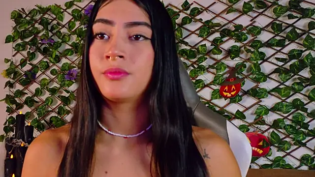 alice rous21 online show from October 2025 01:03:02 PM