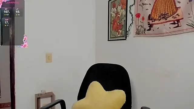 Gabee7  online show from September 2025 04:23:01 PM