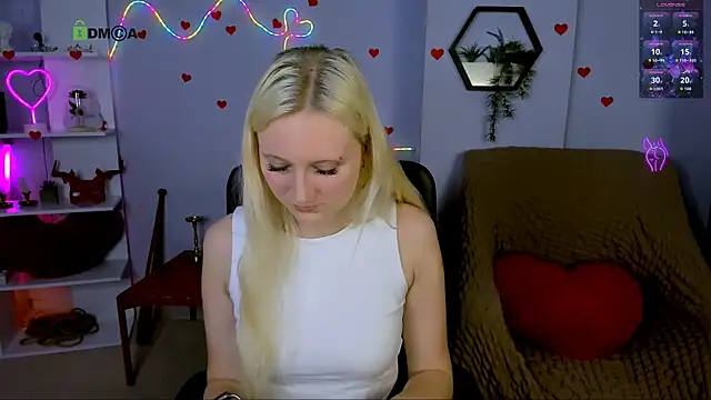 madam uliis online show from May 2026 10:21:02 AM