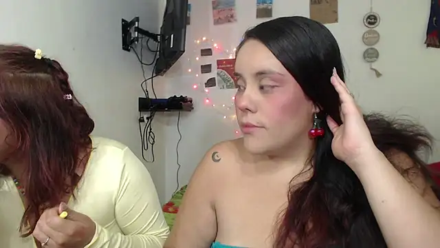 nicky andcamil online show from March 2026 09:32:02 PM