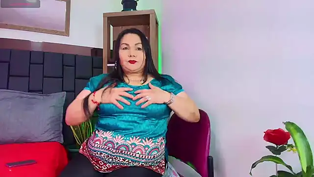 Snapshot of EllenaBoobs_ chatting on May 2026 07:56:01 PM EllenaBoobs online show from May 2026 07:56:01 PM