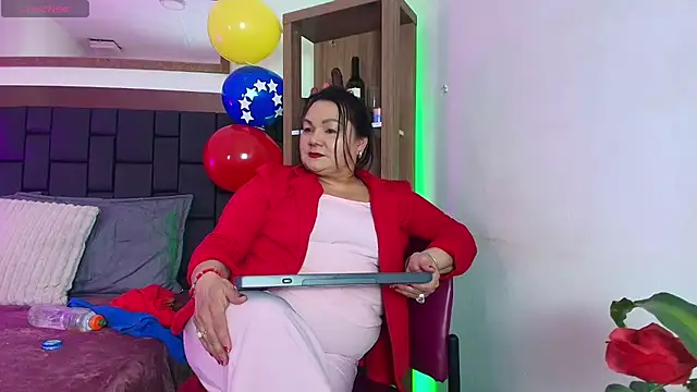 Snapshot of EllenaBoobs_ chatting on July 2026 03:11:01 AM EllenaBoobs online show from July 2026 03:11:01 AM