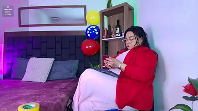 Snapshot of EllenaBoobs_ chatting on July 2026 08:14:01 PM EllenaBoobs online show from July 2026 08:14:01 PM
