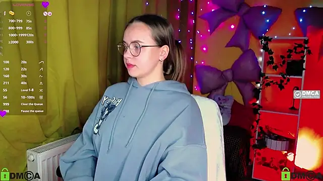 Lilysweet13 online show from April 2026 04:09:02 PM