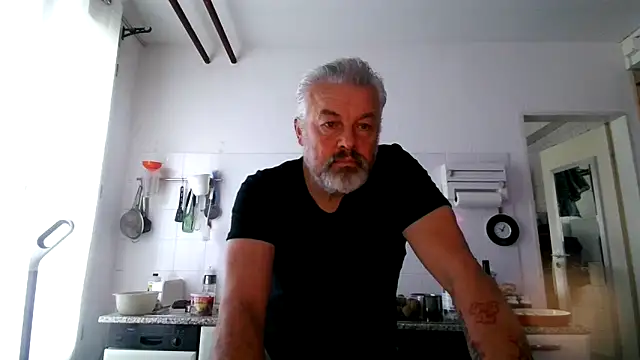 Berg Boy online show from November 2025 09:02:02 AM