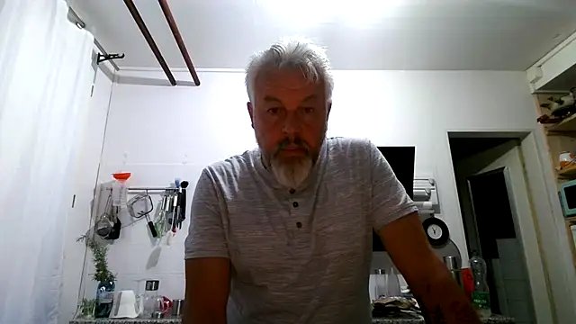 Berg Boy online show from April 2026 03:57:02 AM