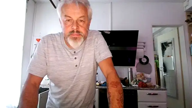 Berg Boy online show from June 2026 03:47:02 PM