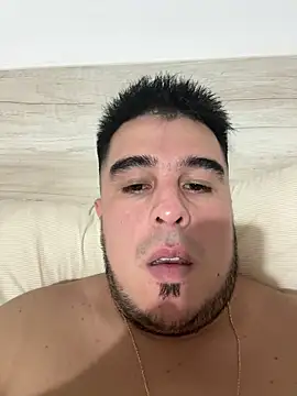 Snapshot of elninio_poya chatting on April 2026 10:18:02 PM elninio poya online show from April 2026 10:18:02 PM