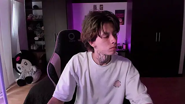 xIce Boy online show from February 2026 01:29:02 PM